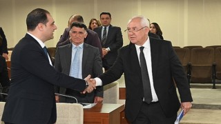 Karabağlar Belediyesi muhtarları dinlemeye devam ediyor