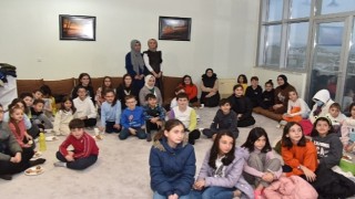 Kartepe'li Çocuklar İşaret Diliyle Tanıştı