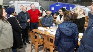 Konak'n çadır kentinde hayat başladı