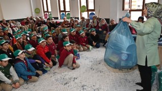 Selçuklu Belediyesi yeni nesilde sıfır atık bilincinin artırılması amacıyla ilçede yer alan okullarda ”Sıfır Atık” eğitimlerine devam ediyor