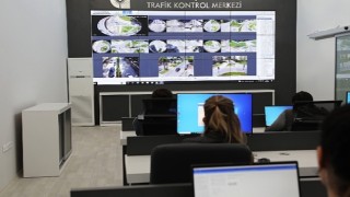 Antalya Büyükşehir kavşakları Trafik Kontrol Merkezi'nden izleyecek