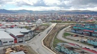 Van Büyükşehir Belediyesi Yeni Marangozlar Sanayi Sitesi'nde 12 dönümlük alanda park yapımına başladı