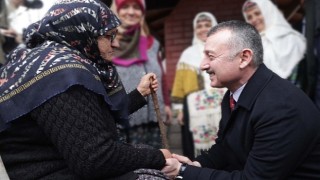Kocaeli Büyükşehir Belediye Başkanı Tahir Büyükakın, Anneler Günü dolayasıyla mesaj yayınladı.