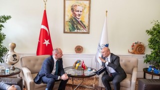 Soyer Ukrayna'nın İstanbul Başkonsolosu Nedilskyi'i ağırladı