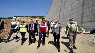 Bir kez daha sekteye uğradı