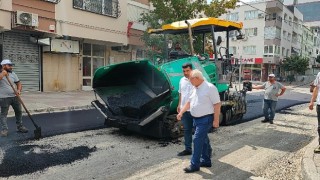 Başkan Selvitopu asfalt çalışmalarını yine yerinde denetledi