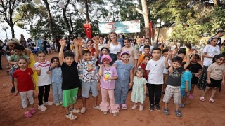 Konak'ta Yarıyıl Festivali: Başkan Mutlu'an çocuklara davet