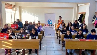 Lösev'den Gönüllü Öğretmenlerle Etüt Projesi Canım Kardeşim Ders Evi Erzurum Ve Malatya'da